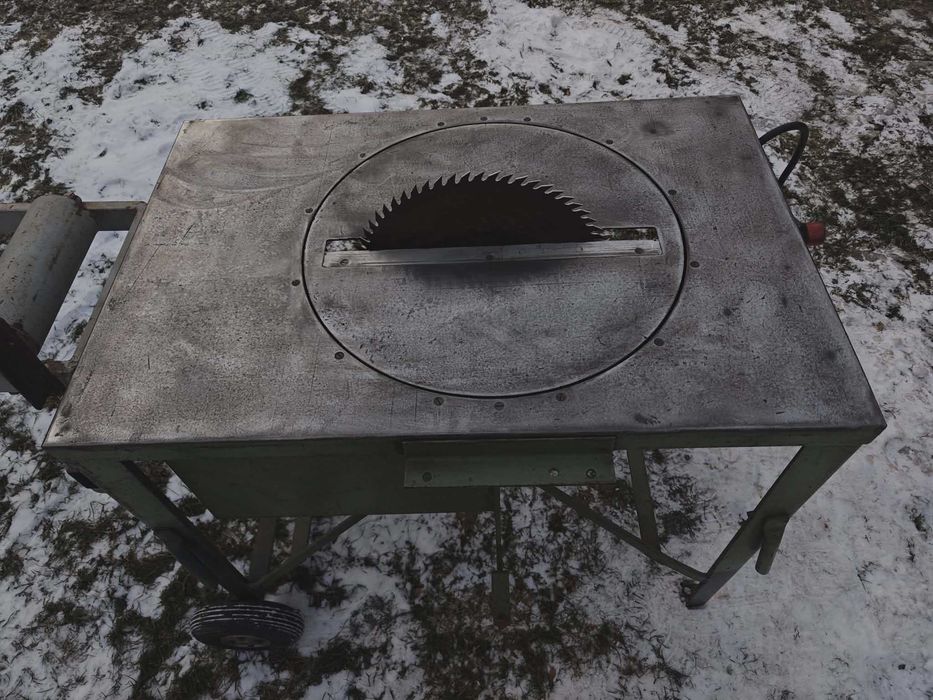 Cyrkulatka 400v + stolik rolkowy