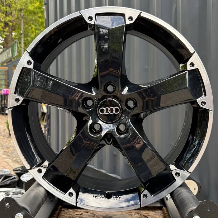 Диски R18 5x112 Audi A4 A6 VW Passat Golf Skoda Superb чорні проточка