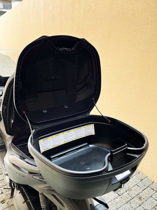 Honda Forza 125 - Top Case - Revisões Honda - Ano 2019 - Venda Rápida