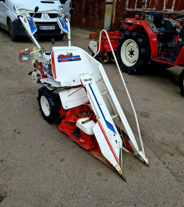 Ручной комбайн Kubota RA30