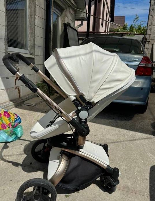 Продам коляску в хорошем состоянии