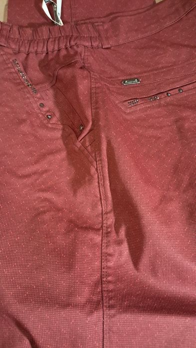 Жіночі стрейчеві брюки