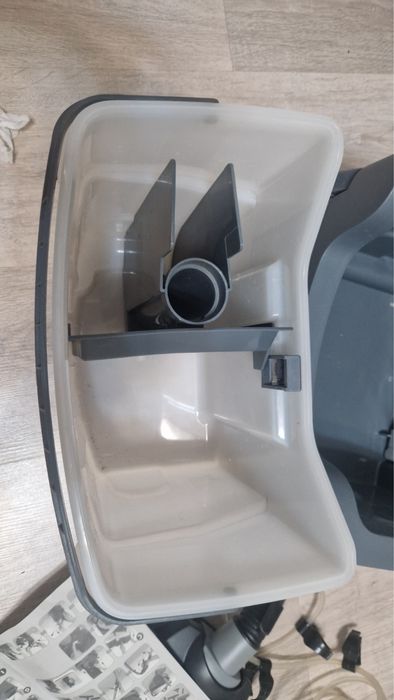 пилосос Bosch AquaWasch&Clean Serie4