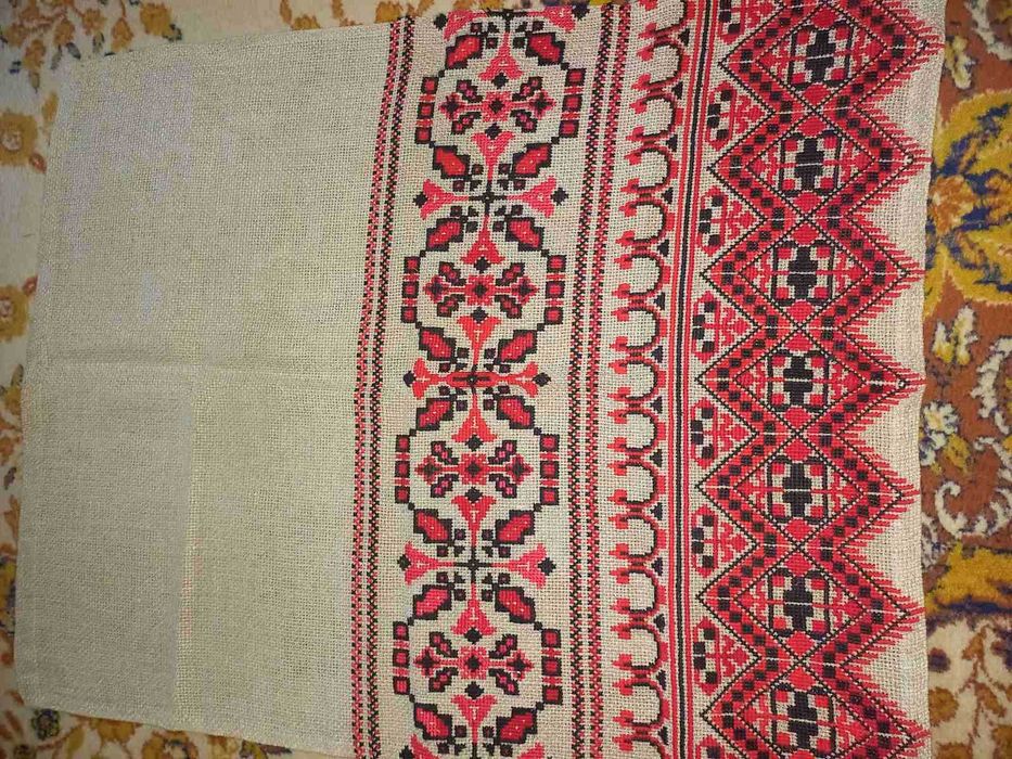 Вишита    накидка