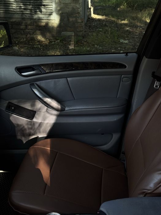 продам авто BMW X5 E53