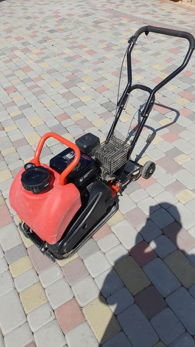 Віброплита (трамбовка)