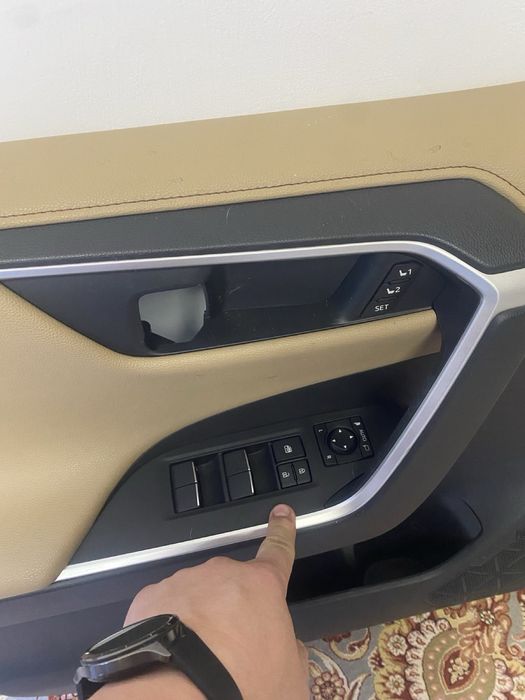 Продам карти до Toyota Rav4