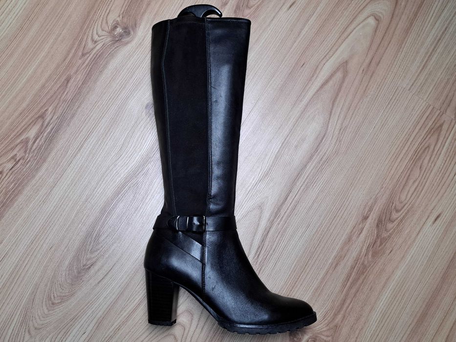 Kozaki skórzane Caprice roz. 40 na obcasie ze sprzęczką  -AA