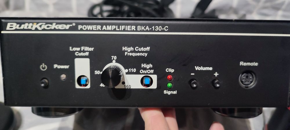 Buttkicker Gamer em muito bom estado