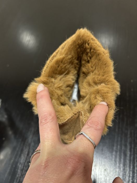 Bota com pelo camel