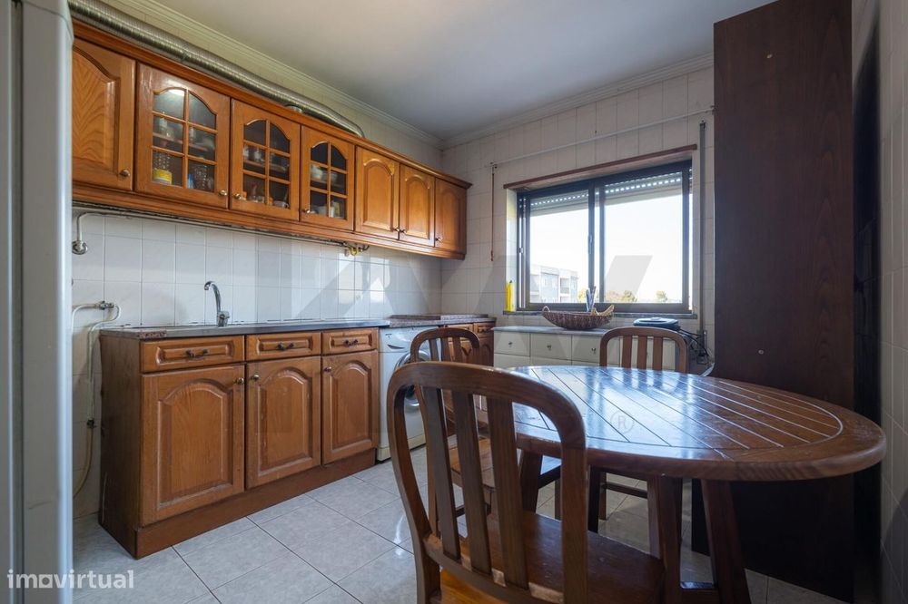 Apartamento T3 com varanda no centro da Mealhada