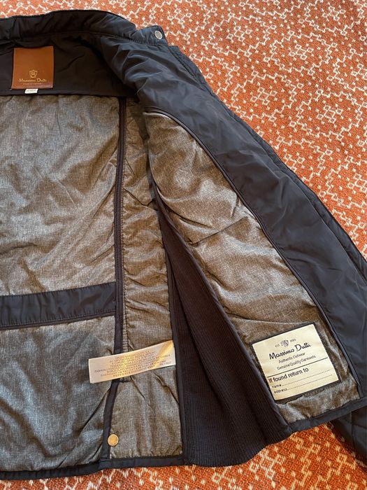 Blusão curto de criança da Massimo Dutti