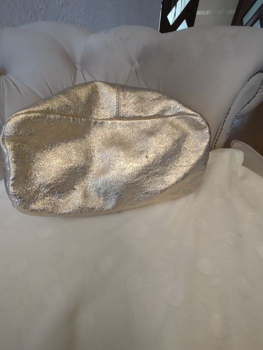 Torebka złota ze skóry