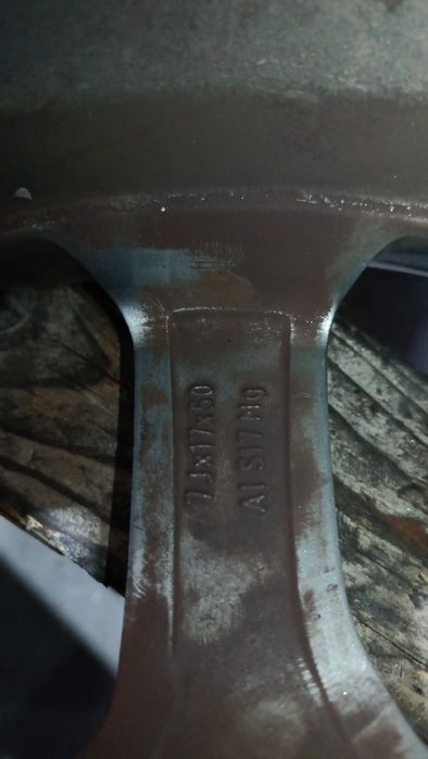 Jante frente direita VOLVO V40 Cross Country (526)