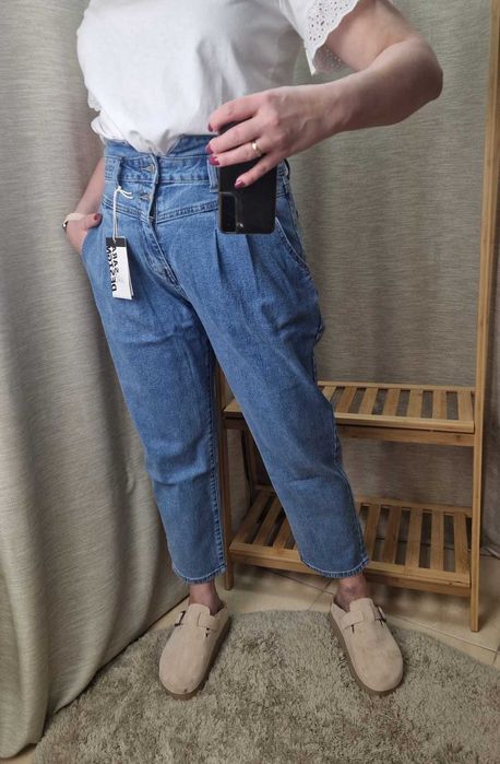 NOWE jeansy z wysokim stanem Mom fit M.Sara XS/34