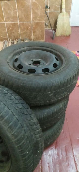 Зимні колеса, Диски 5/100 з резиною 195/65-15