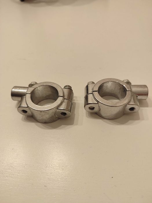 Suporte para espelhos de mota