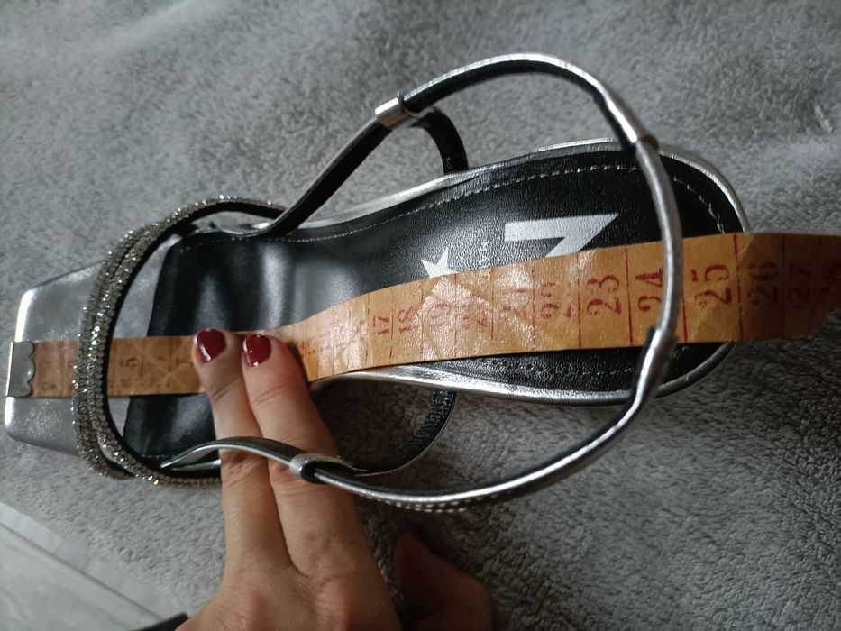 Sandały damskie szpilki studniówka srebrne Marella skóra 39