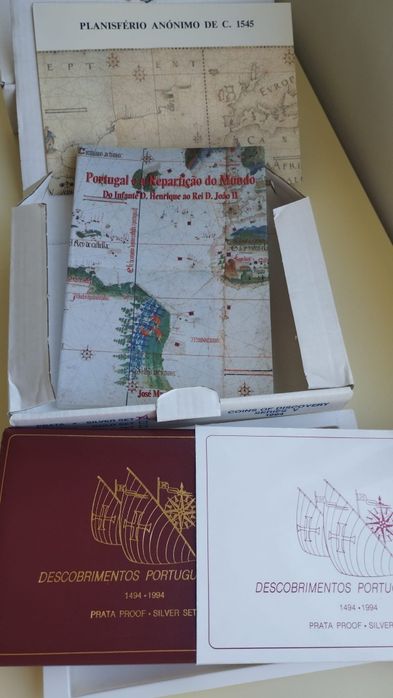 Coleção de moedas em Prata dos descobrimentos Portugueses 1994 Caixa original comEstojo Garantia e Livro Não envio por correio entreg em mão em Lisboa