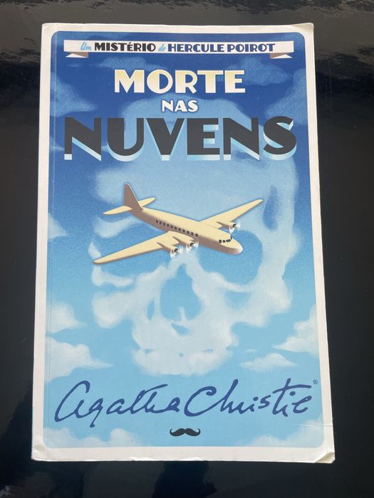 Livro Morte nas Nuvens de Aghata Cristie