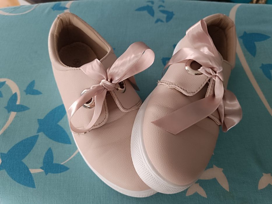 Sprzedam buty trampki