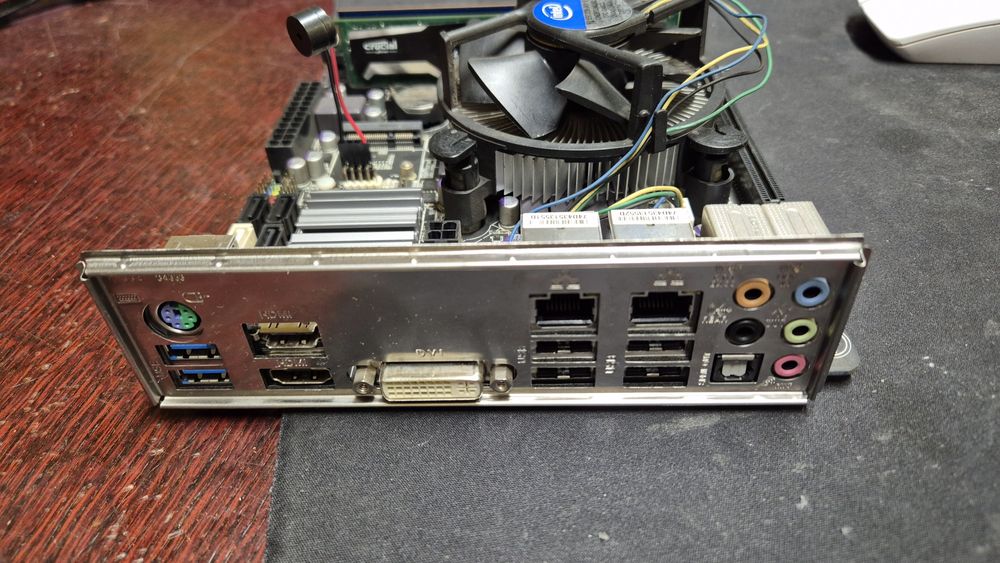 Dla Ciebie wszystko - procesor i7 3770 z płytą główną - w