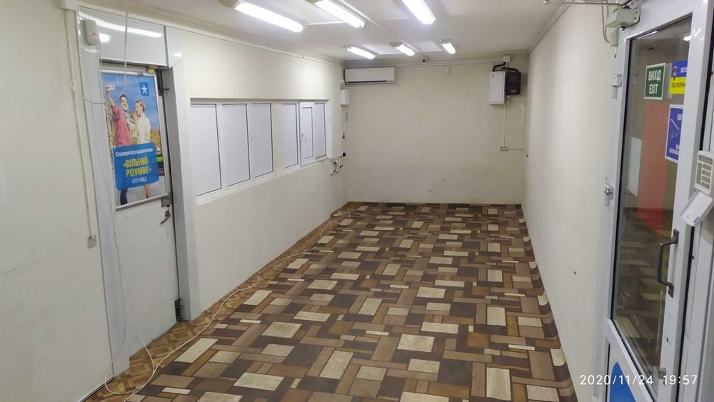 Продам магазин в центре г.Козелец