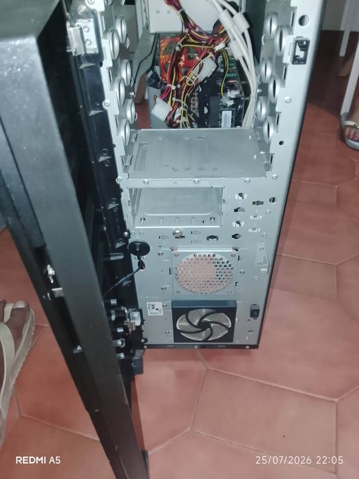 Caixa PC Thermaltake Vintage c/ Janela Acrílico + Componentes (Retro)