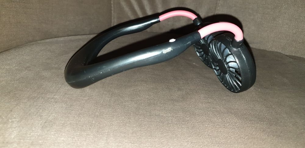 Mini wiatrak USB na szyję