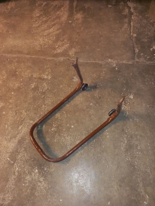 Cavalete artesanal de motos