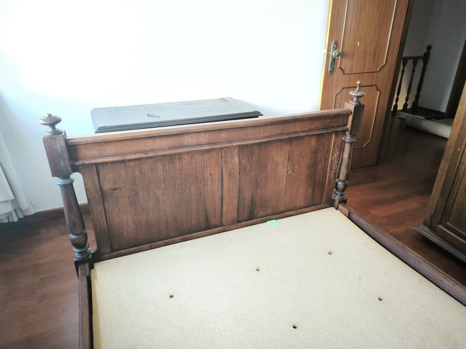 Mobília de quarto antiga