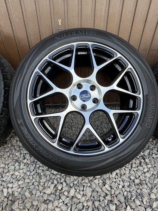 Felgi aluminiowe z oponami Ford 255/50R20 Ford Explorer 5x114.3 czujniki tpms