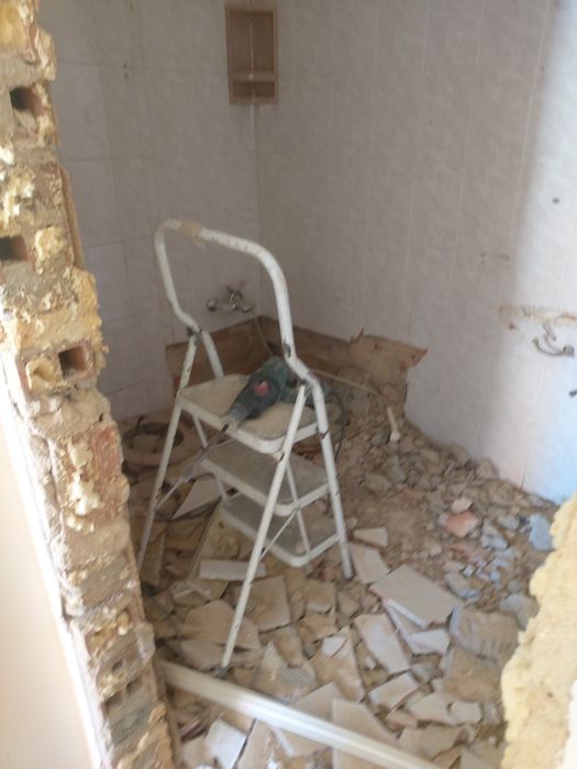 Recolha de Entrulho e Demolições