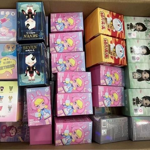 Разные коллекционные фигурки