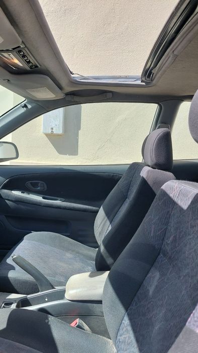Mitsubishi Colt único dono