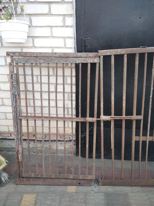 Вольєр для собаки  або Оградка на свинарник, клітка , клітка для свине