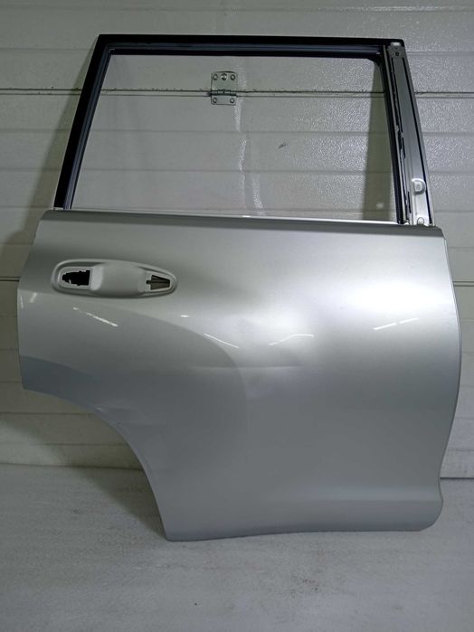 Двері задні права для Toyota Land Cruiser 150