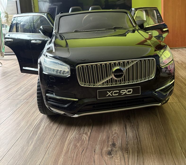 volvo xc90 na akumulator