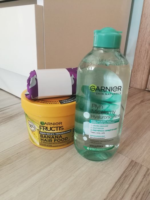 Zestaw kosmetyków Garnier: bananowa maska do włosów + płyn micelarny