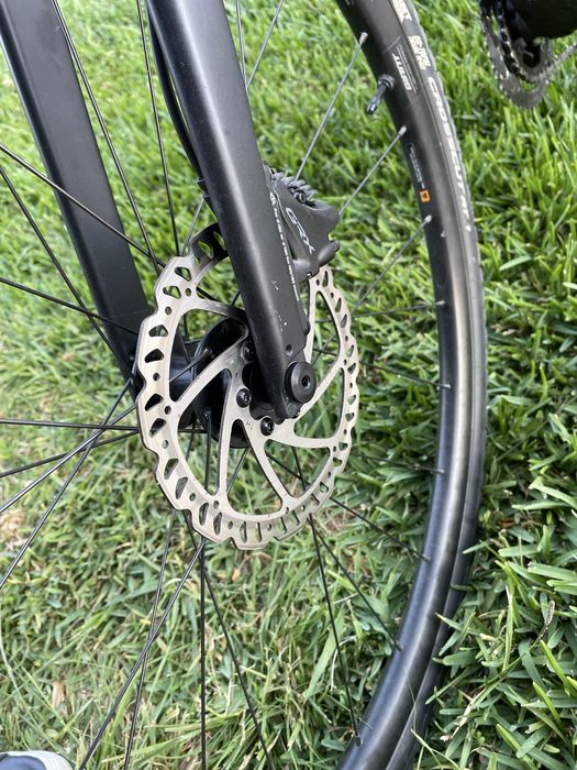 Bicicleta gravel Giant advanced carbono