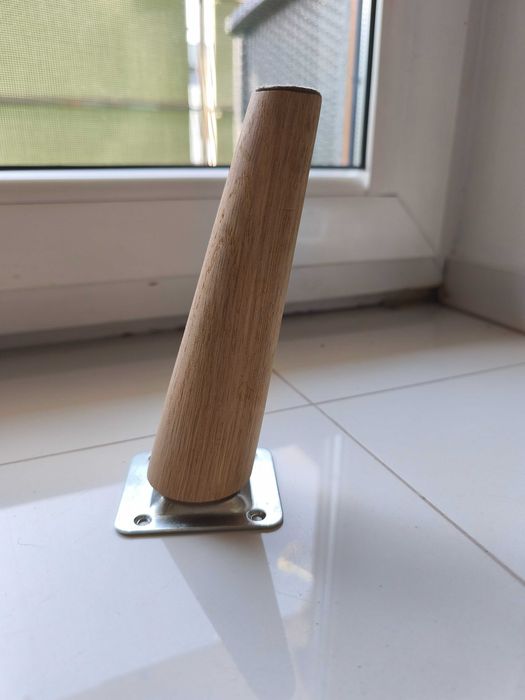 Dębowe nogi do mebli