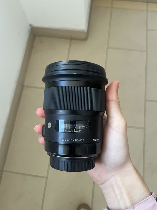 Sigma 50 mm f1.4 EF