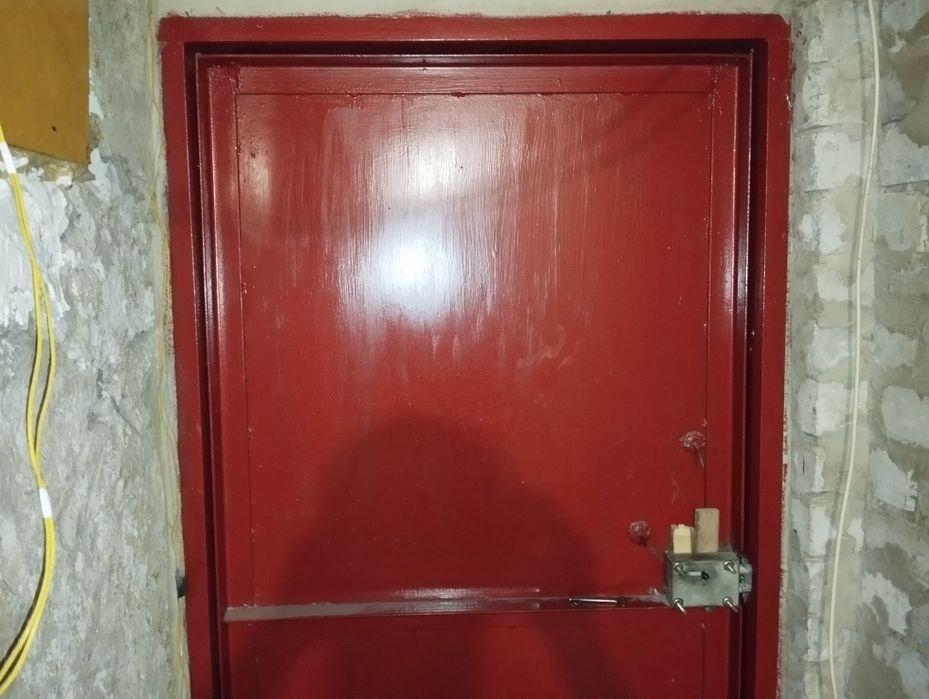 Дверь металлическая