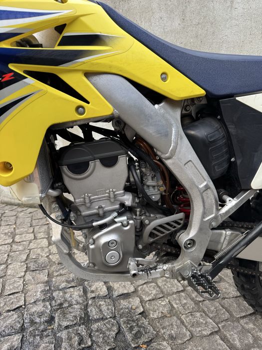 Suzuki RMZ 250 matriculada
