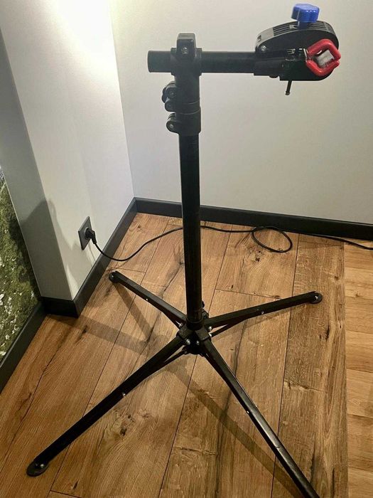 Statyw, Stojak rowerowy serwisowy