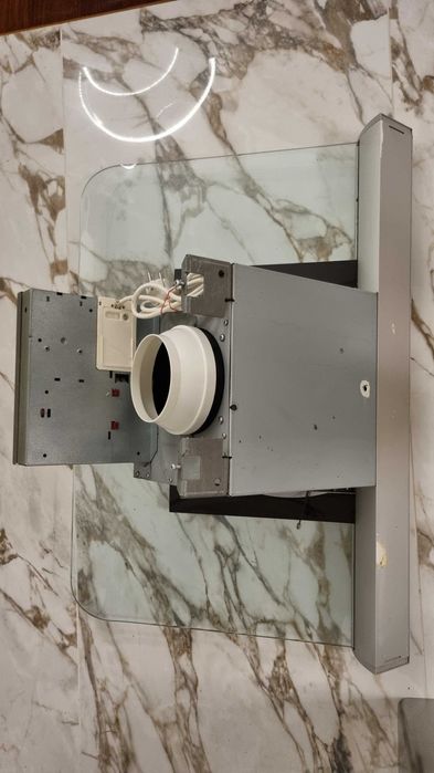 Okap BOSCH szkło + stal szlachetna - szer.90cm