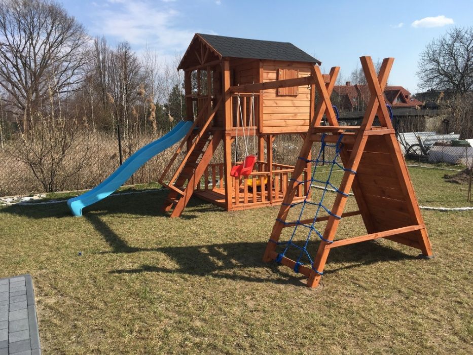 Domek ogrodowy dla dzieci plac zabaw zjeżdżalnia