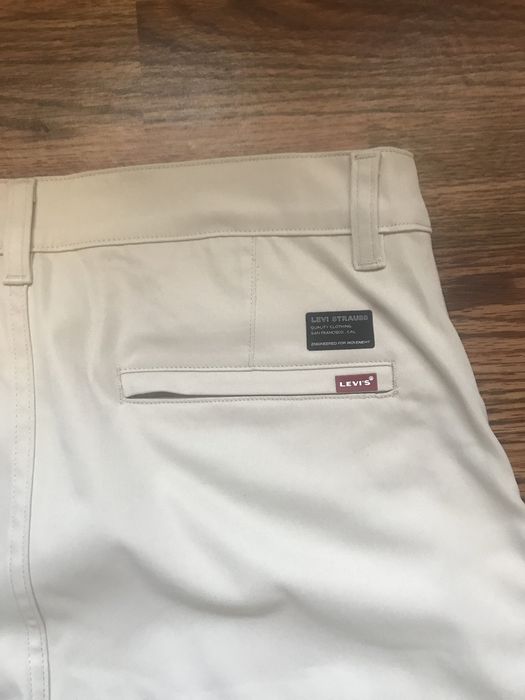 Джинси Levis (L)