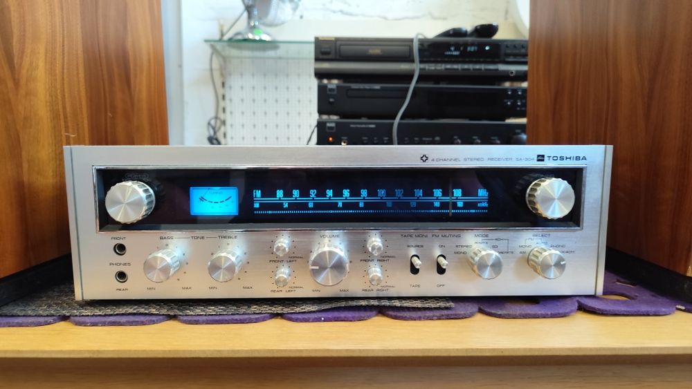 Amplituner Toshiba SA 304 kwadrofoniczny