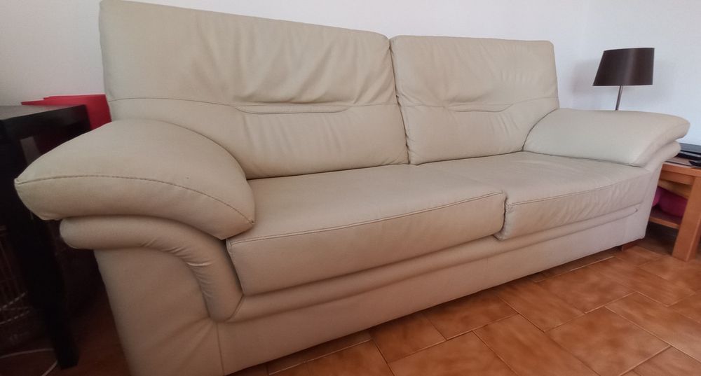 Sofá  3  lugares